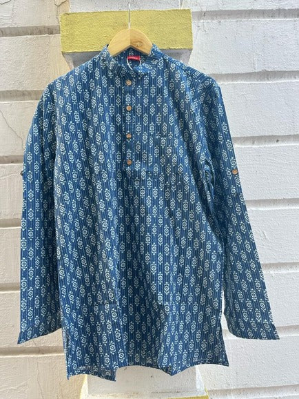 White motif short kurta
